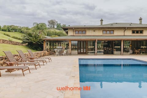 Luxury house in Amparo with pool and barbecue area