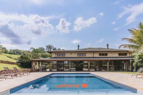 Home in Amparo with Pool and Comfort