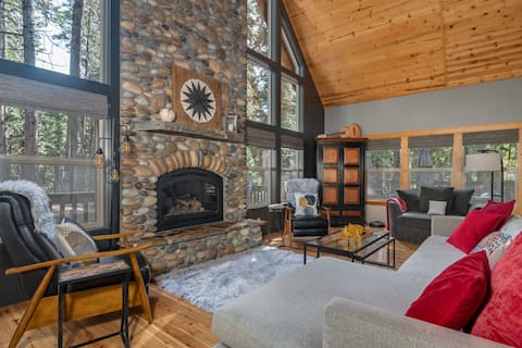 Hiawatha Hideaway