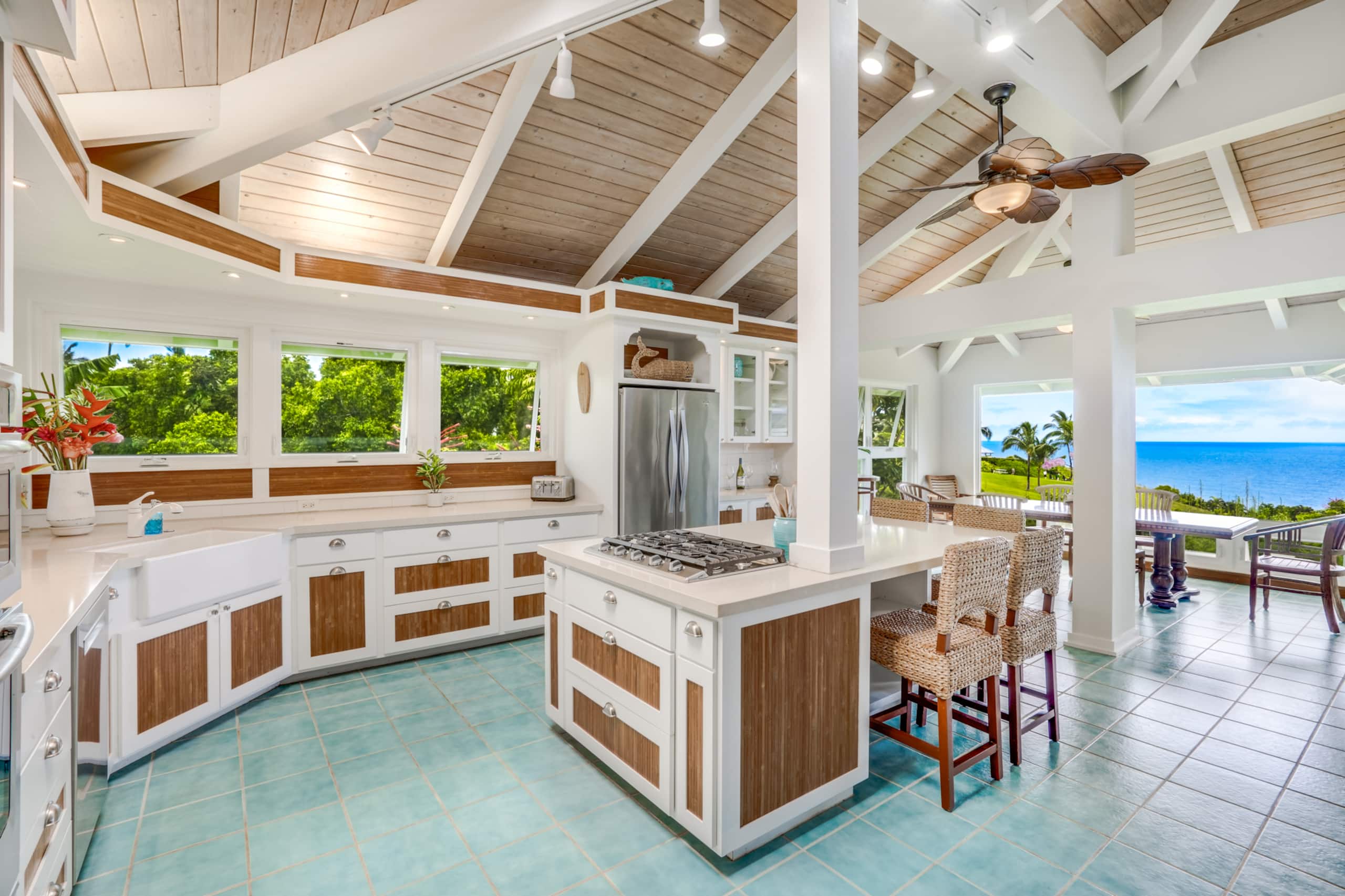 Home in Princeville · ★4.94 · 4 bedrooms · 5 beds · 2.5 baths - Image 13