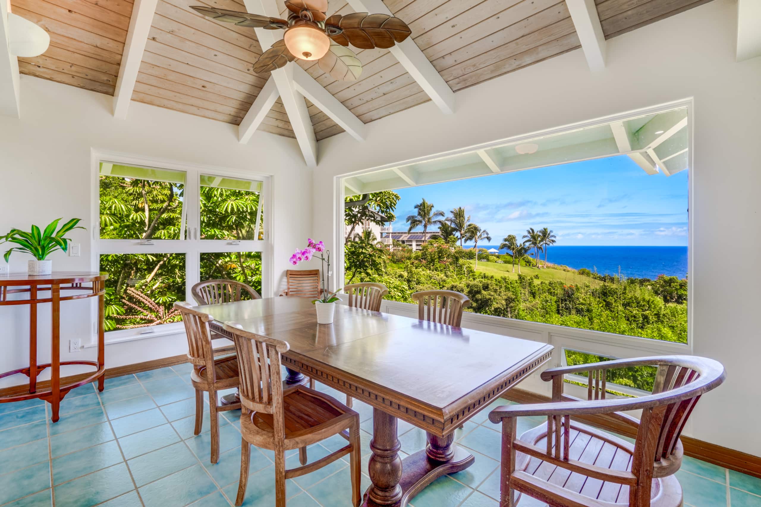 Home in Princeville · ★4.94 · 4 bedrooms · 5 beds · 2.5 baths - Image 7