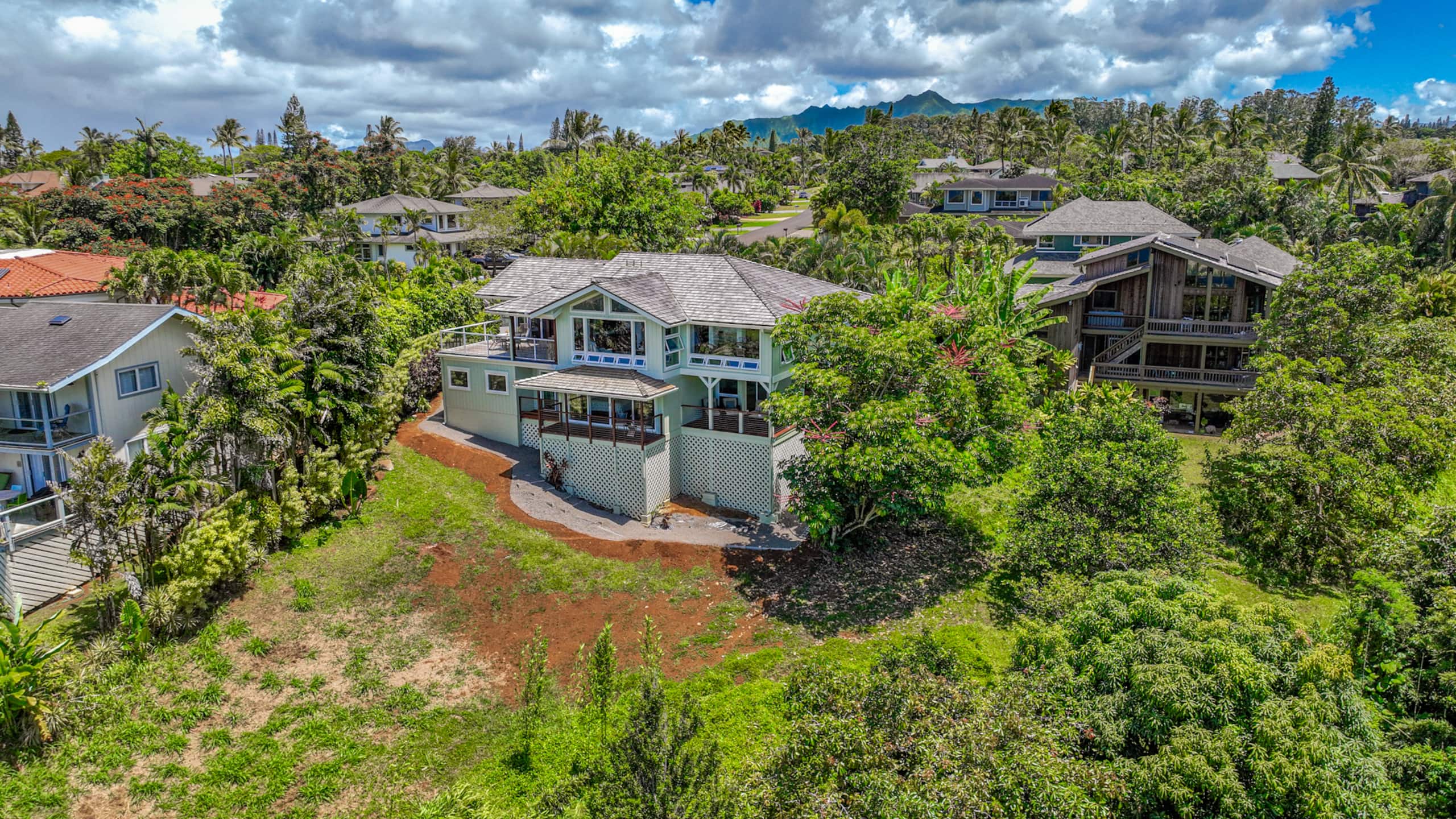 Home in Princeville · ★4.94 · 4 bedrooms · 5 beds · 2.5 baths - Image 37