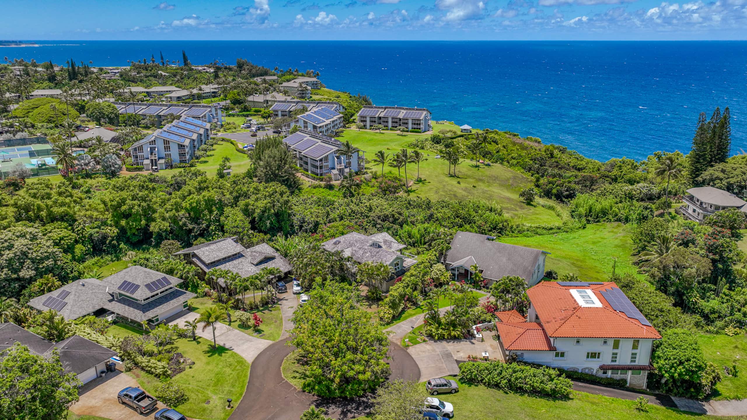 Home in Princeville · ★4.94 · 4 bedrooms · 5 beds · 2.5 baths - Image 35