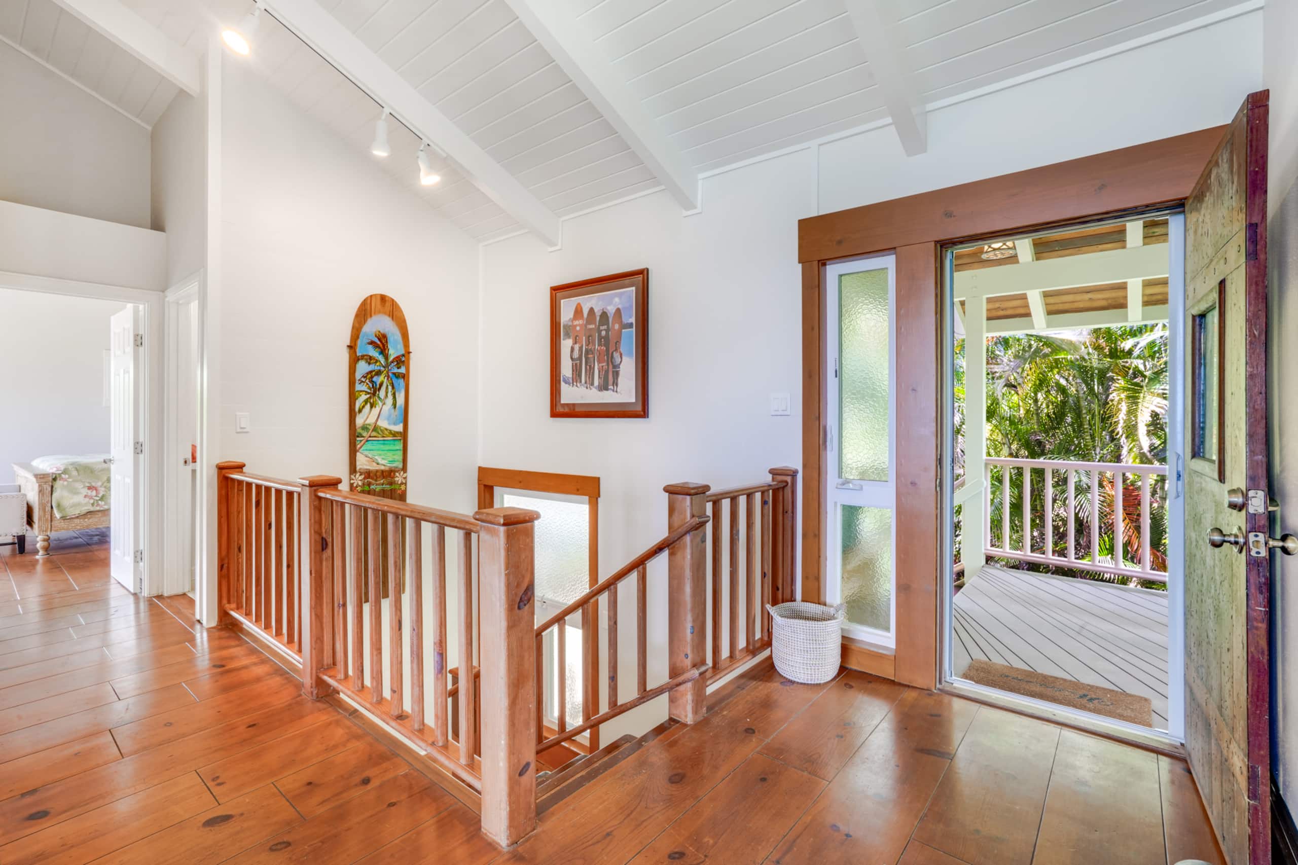 Home in Princeville · ★4.94 · 4 bedrooms · 5 beds · 2.5 baths - Image 15