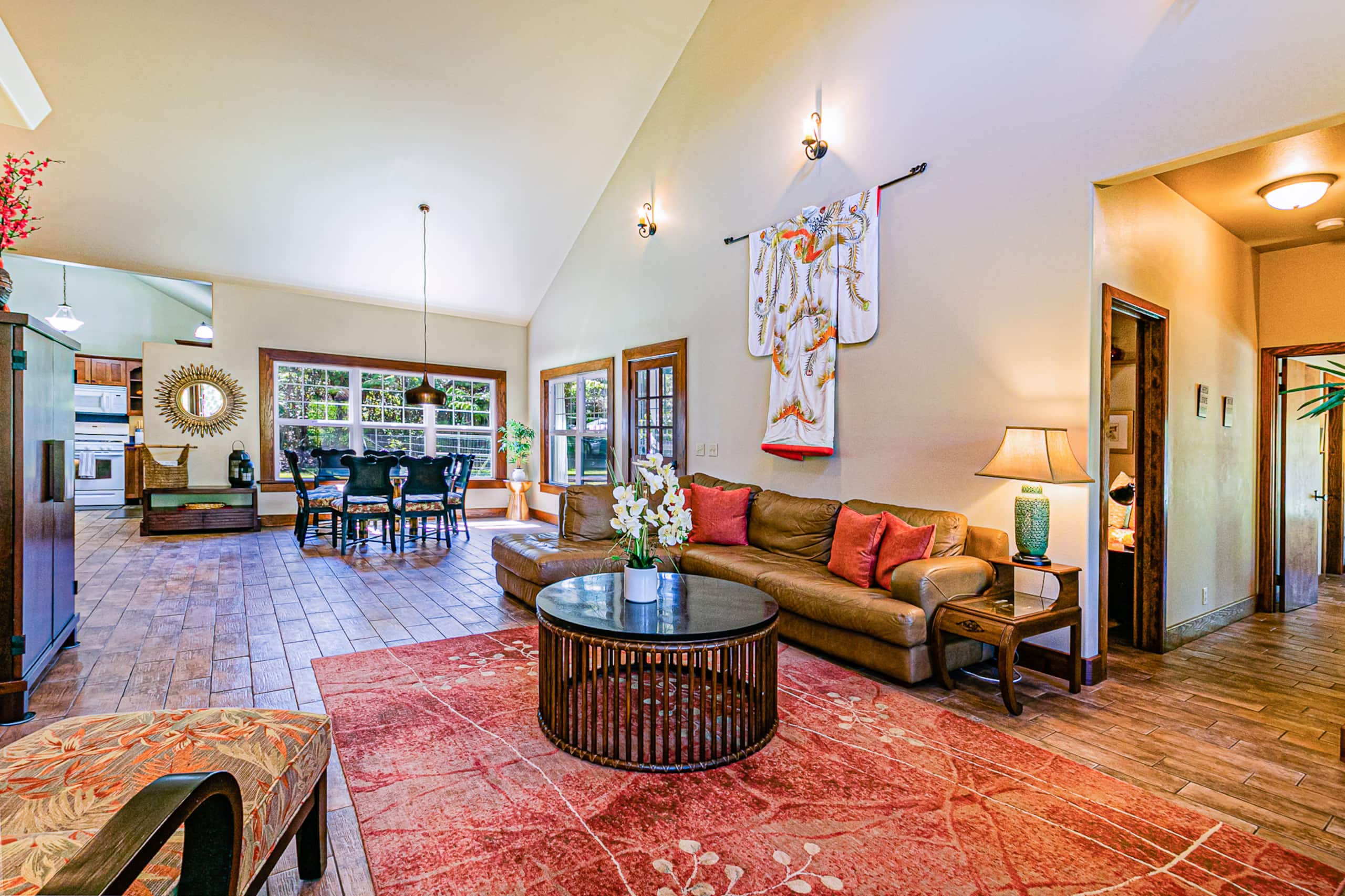 Home in Volcano · ★4.77 · 4 bedrooms · 5 beds · 3 private baths - Image 4