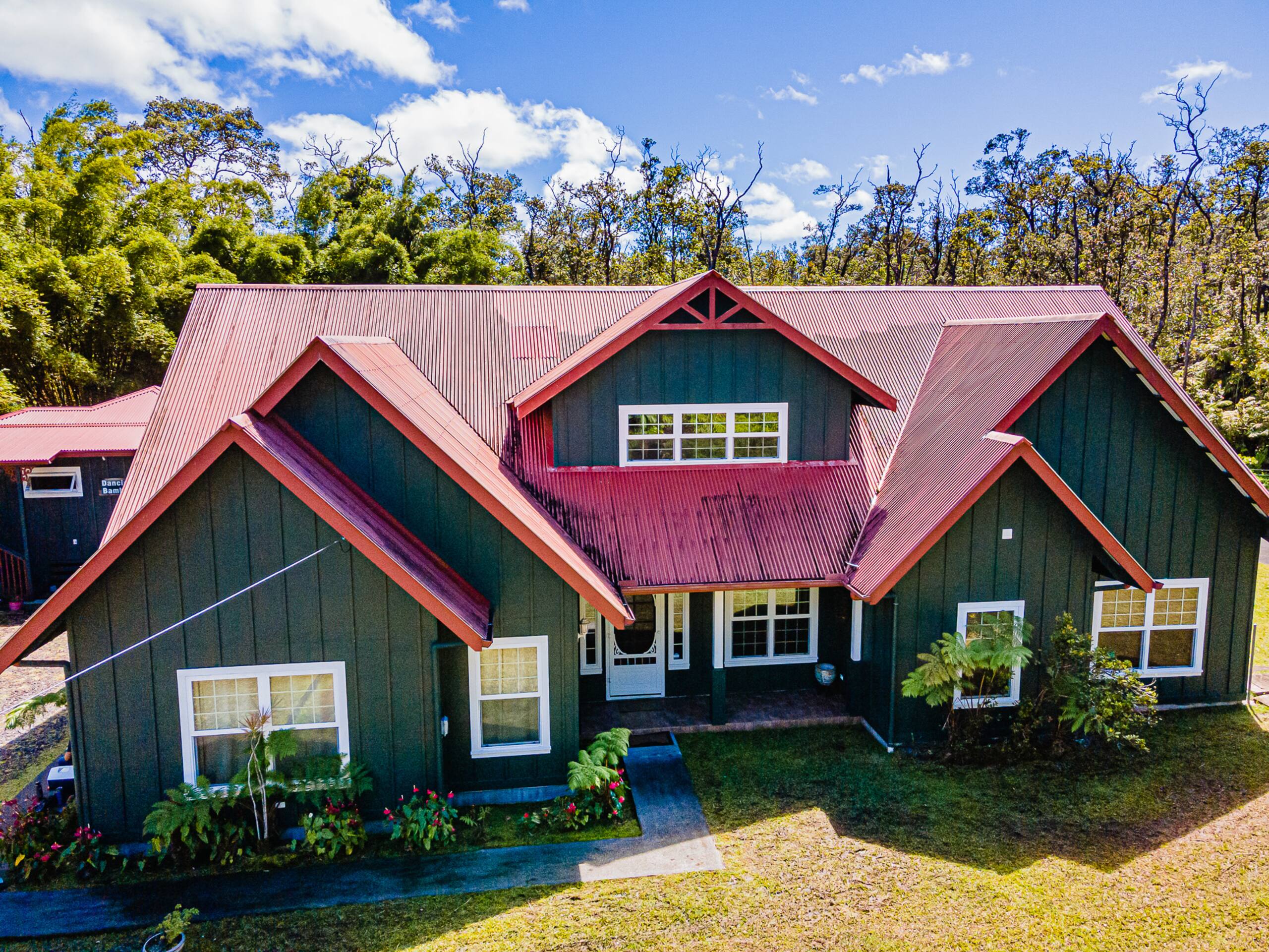 Home in Volcano · ★4.77 · 4 bedrooms · 5 beds · 3 private baths - Image 37