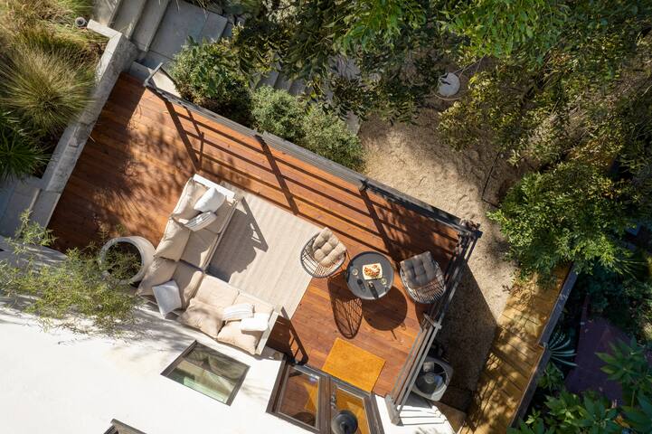 Silver Screen by AvantStay | Luxe Backyard Escape gallery image 5