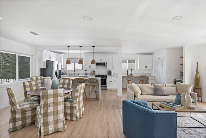 The Culver | 6 bedrooms & spa! by Colby & Conrad gallery image 5