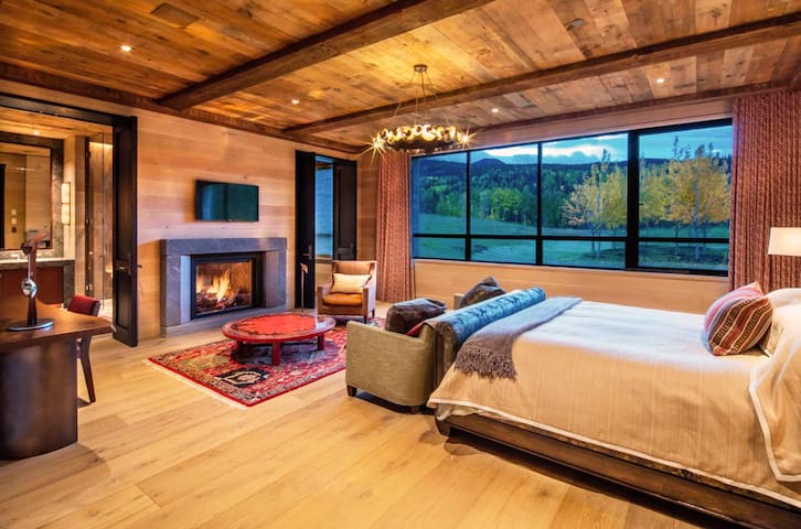 Glass House | Mountain Village Luxury