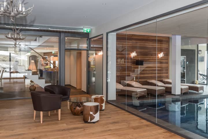 Hotel Zur Alten Gasse Bellwald Familysuite 3 Bedr - Ernen