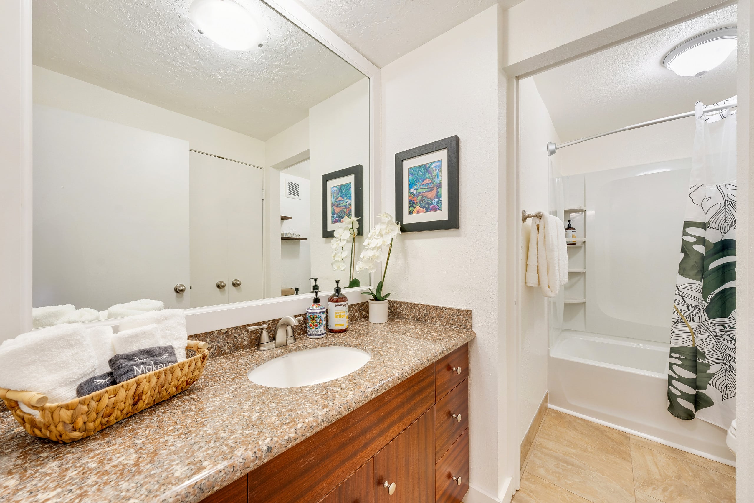 Condo in Kapaa · ★4.88 · 2 bedrooms · 2 beds · 2 baths - Photo 14