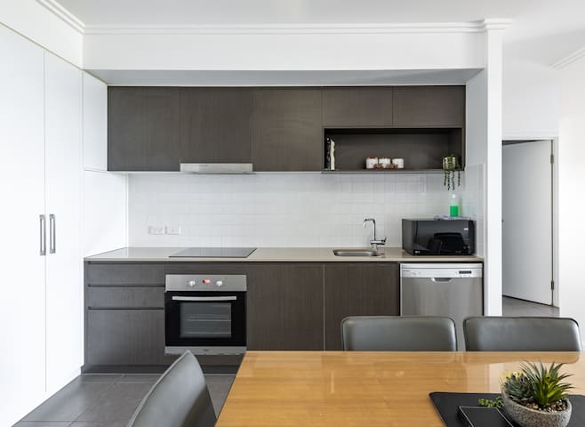 redwheataccommodations com managed Airbnb listing 1