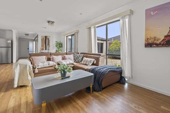 Stayau Stunning 4brhouse Berwick - Lyndhurst, Australia