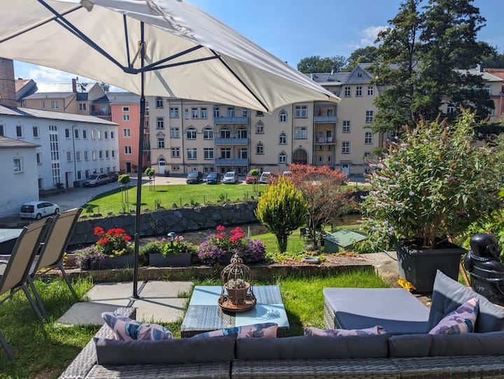 Höhenzug, up to 6 people, barrel sauna, pool, garden & grill