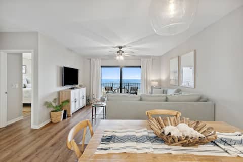 AIP Resort,LUX Oceanfront,Fully Renovated,