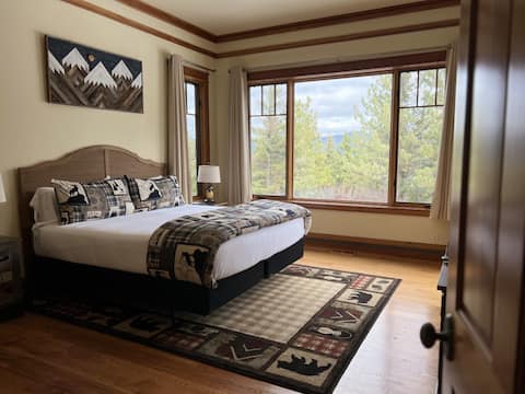 Nighthawk Cabin Luxury Nakoma Golf Couples