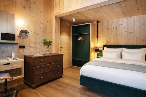 SportLodge Mountain Suite–by AlpenLuxus Collection