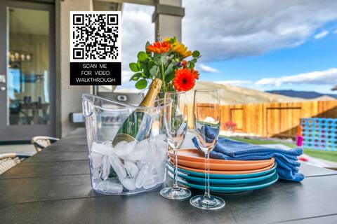 Luxe 1-Level: Lush Yard | Games | Hike, Golf + Ski