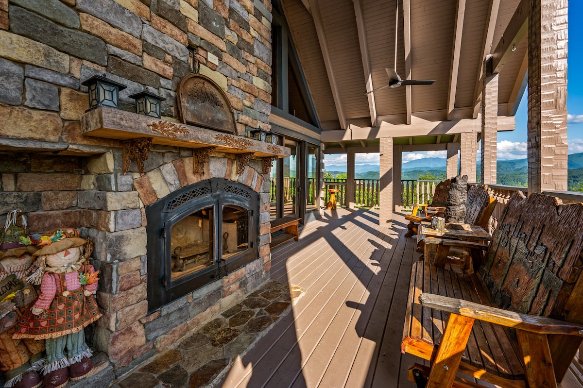 Balcony 2 at Majestica Lodge