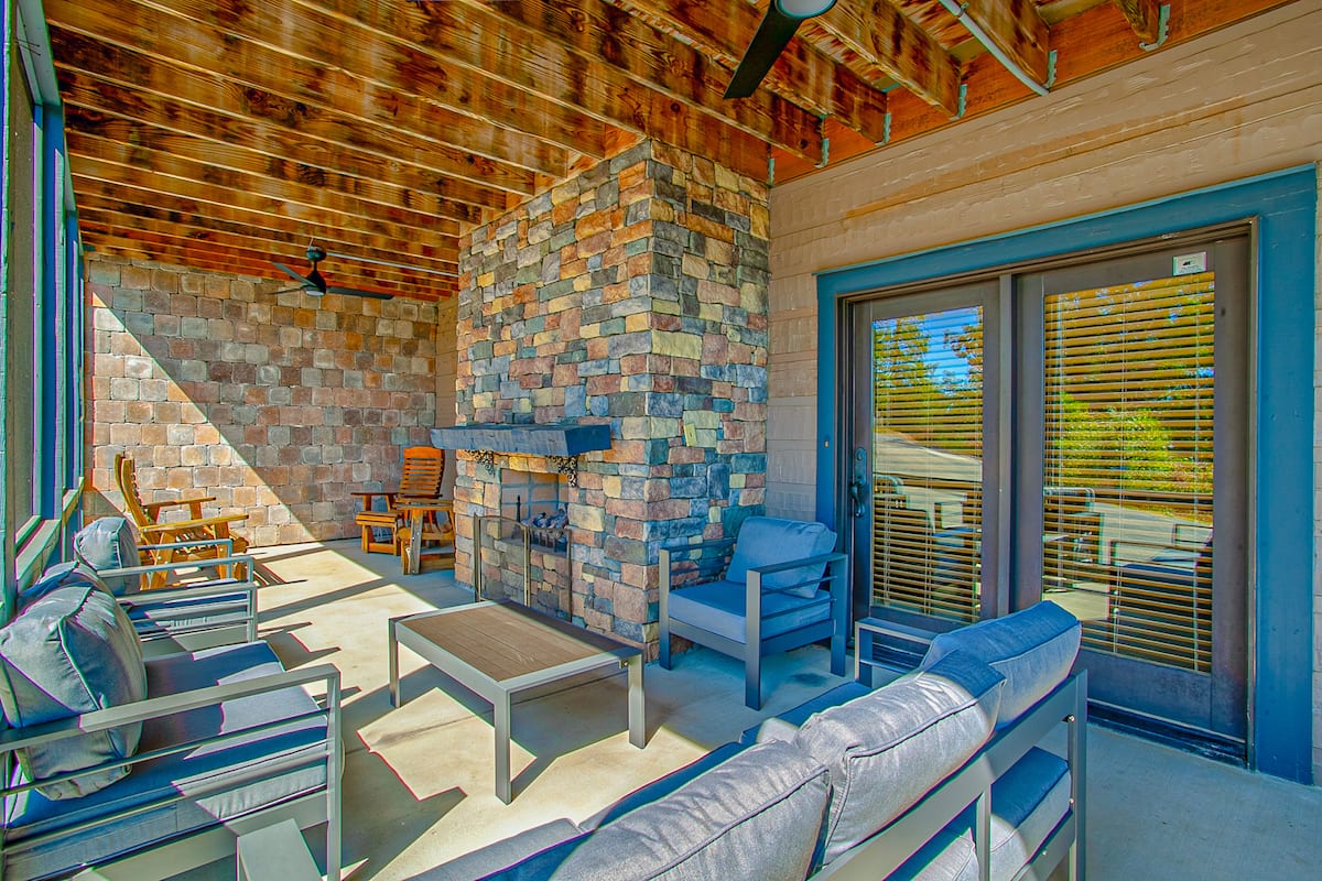 Porch at Majestica Lodge