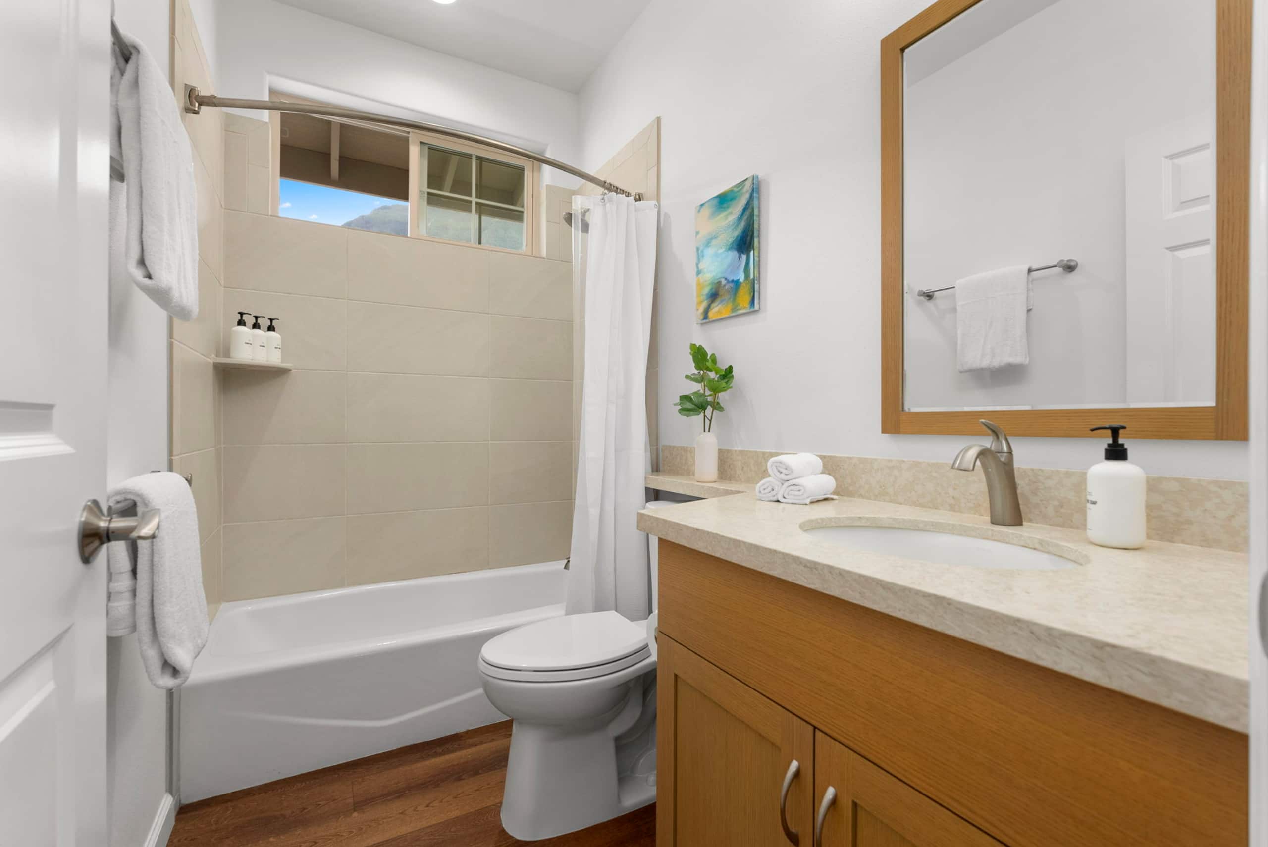 Villa in Waianae · ★4.87 · 4 bedrooms · 8 beds · 2.5 private baths - Image 26