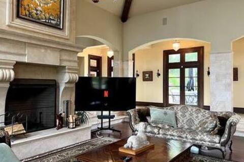 Rosehill Estate in Niagara Falls/ Waterfront view