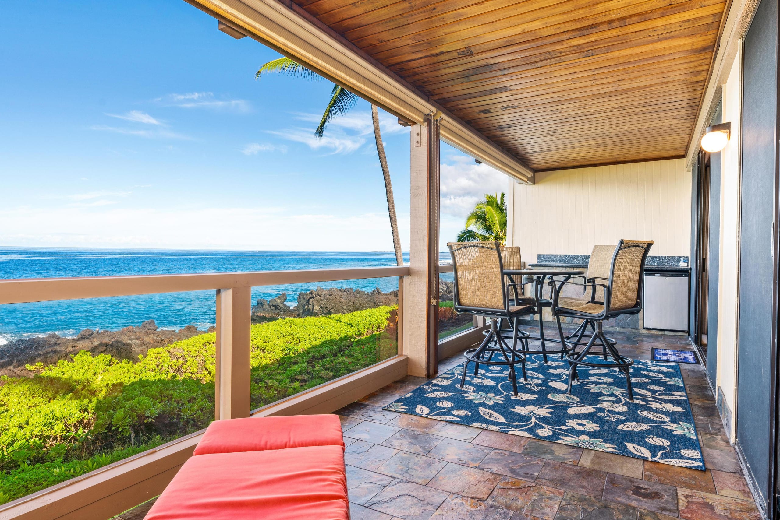 Condo in Kailua-Kona · ★4.62 · 2 bedrooms · 3 beds · 2 shared baths - Image 42