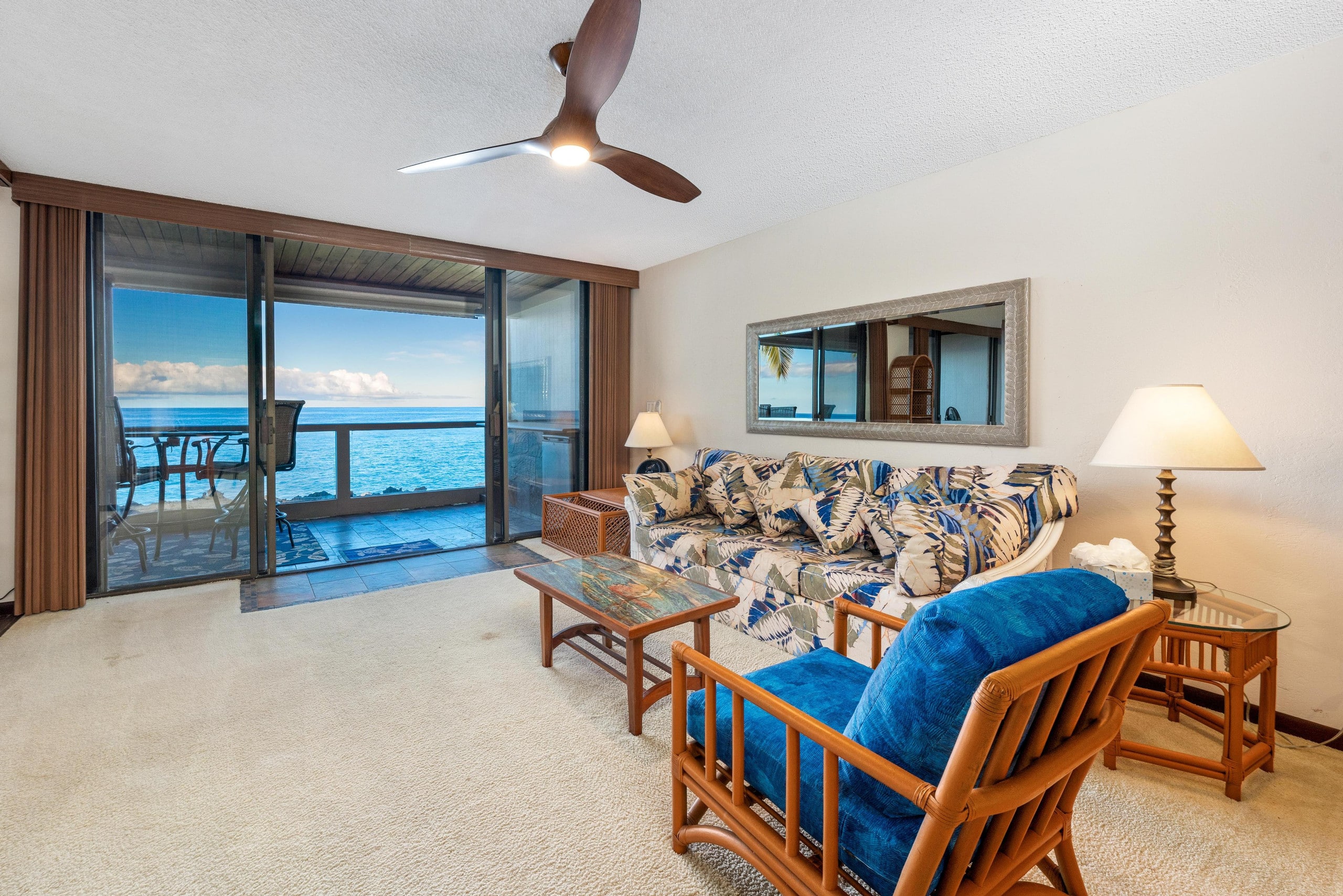 Condo in Kailua-Kona · ★4.62 · 2 bedrooms · 3 beds · 2 shared baths - Image 5