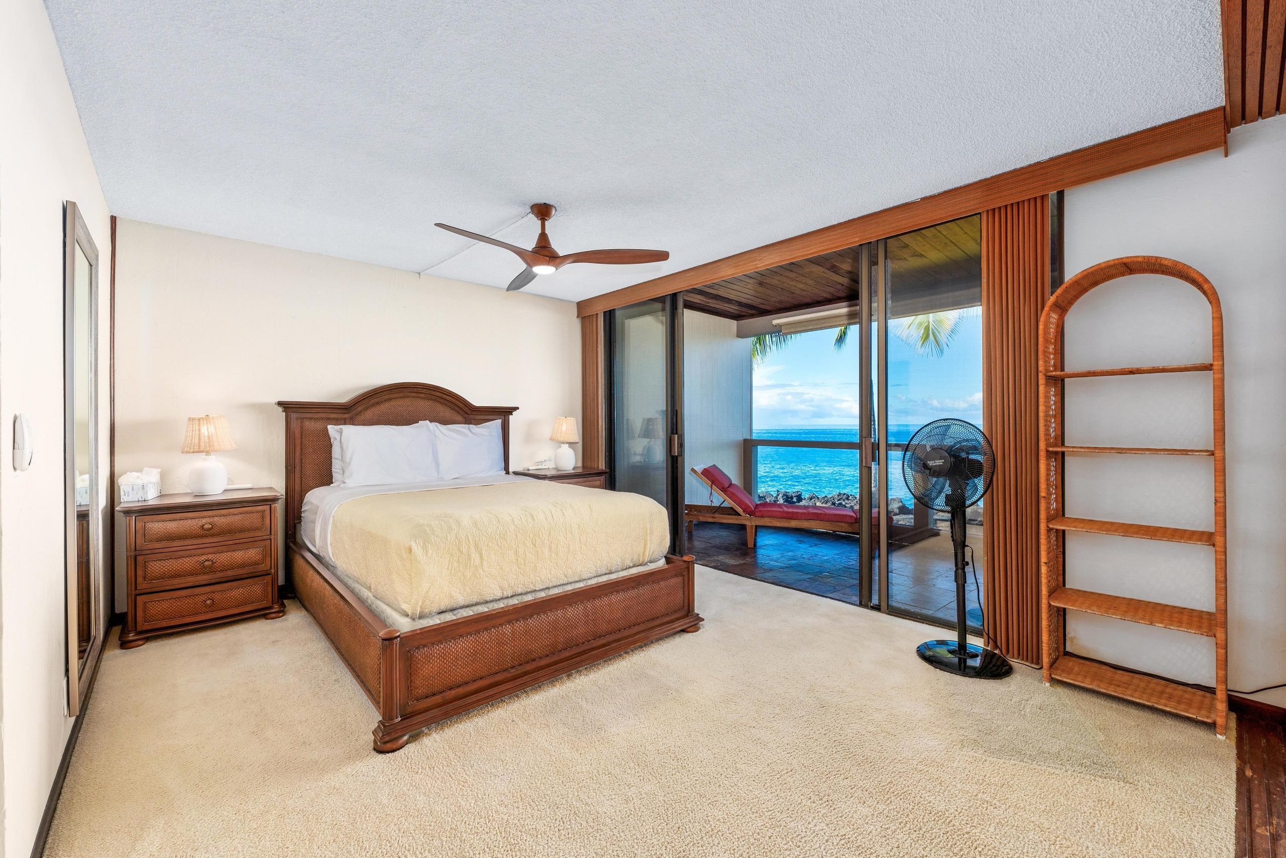 Condo in Kailua-Kona · ★4.62 · 2 bedrooms · 3 beds · 2 shared baths - Image 37