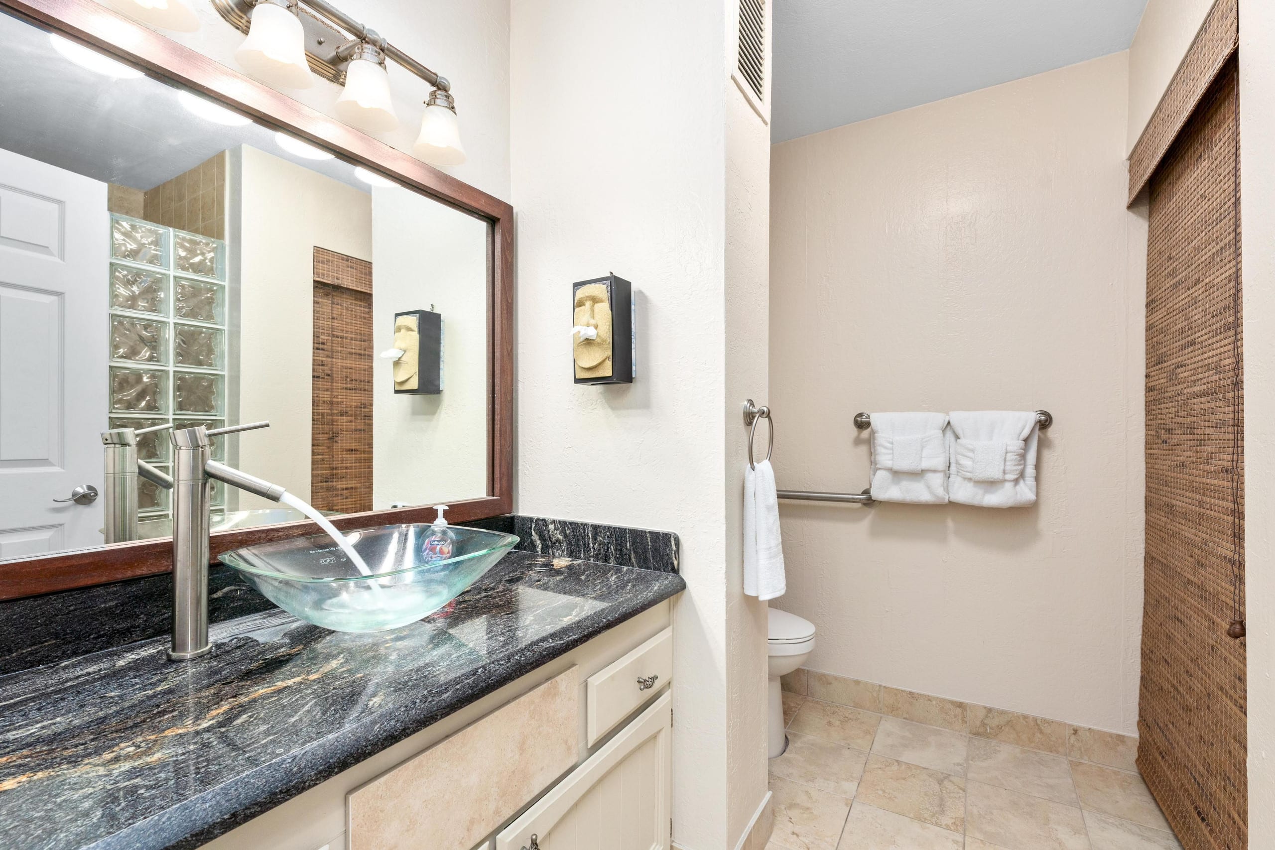 Condo in Kailua-Kona · ★4.62 · 2 bedrooms · 3 beds · 2 shared baths - Image 31