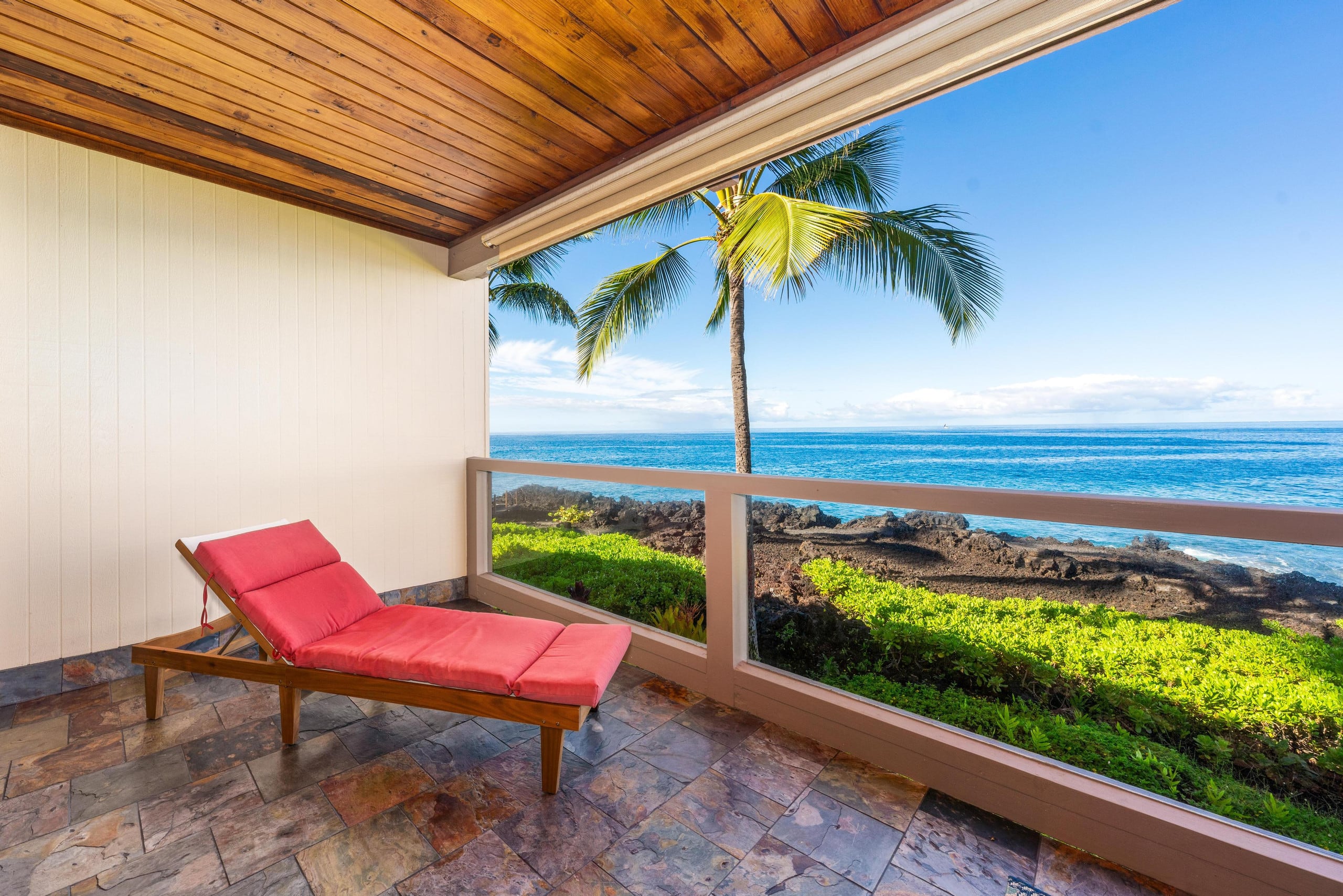 Condo in Kailua-Kona · ★4.62 · 2 bedrooms · 3 beds · 2 shared baths - Image 40