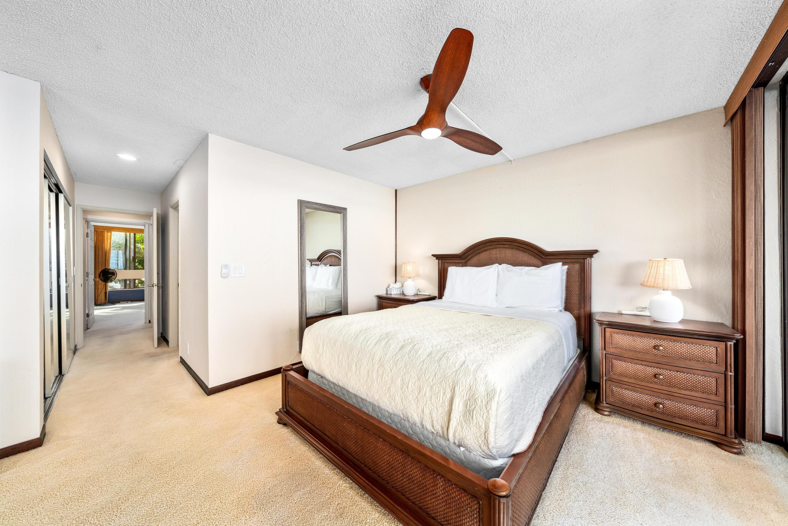 Condo in Kailua-Kona · ★4.62 · 2 bedrooms · 3 beds · 2 shared baths - Image 36