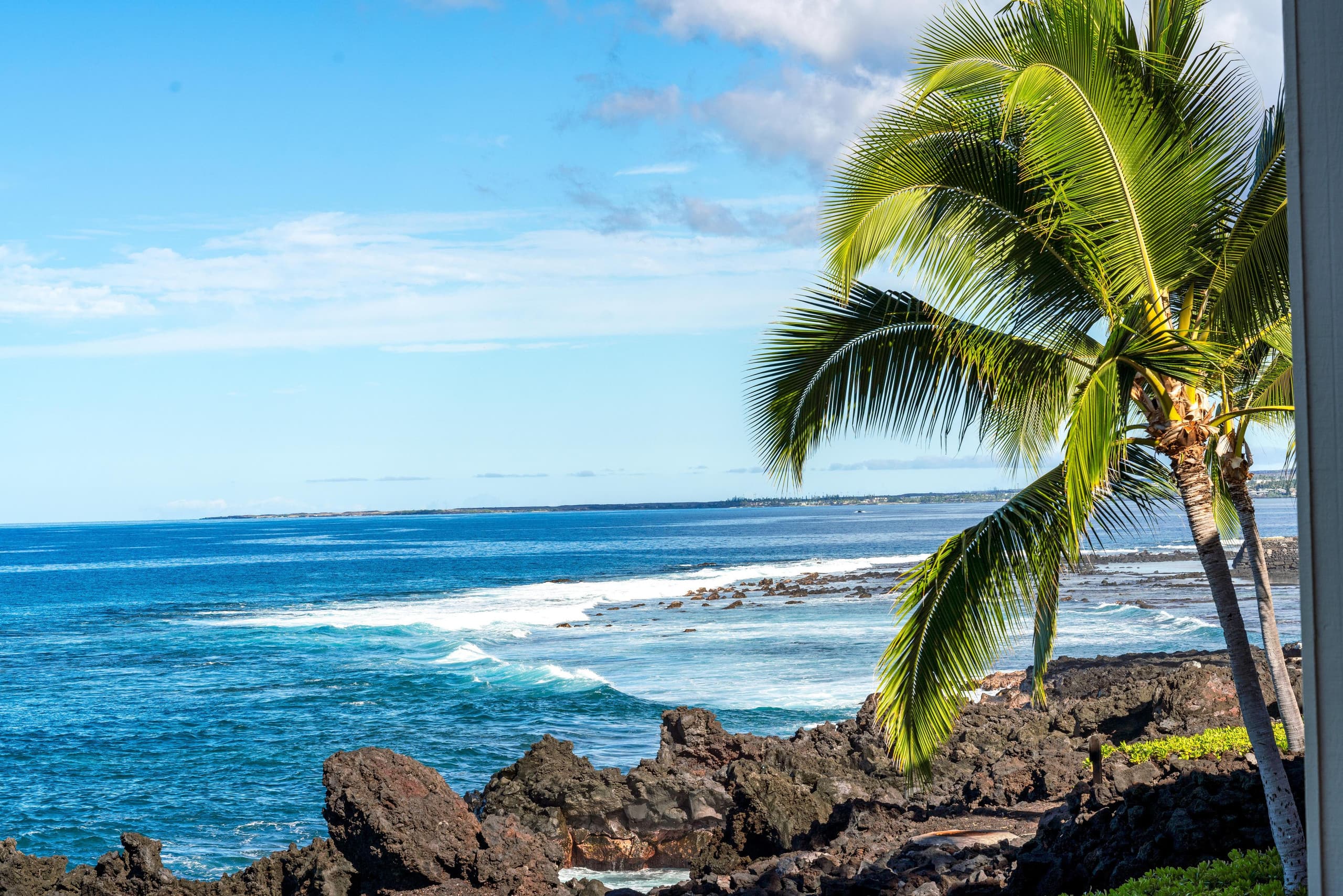 Condo in Kailua-Kona · ★4.62 · 2 bedrooms · 3 beds · 2 shared baths - Image 46