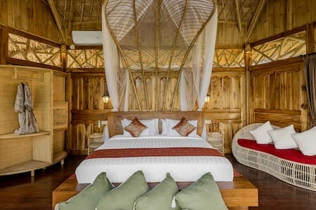 Arapan Ubud Eco Villa · Villa de bambú Natural Eco 1BR en los arrozales