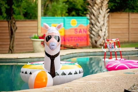 6BR Pool & Game Arcade | Family + Dog Friendly