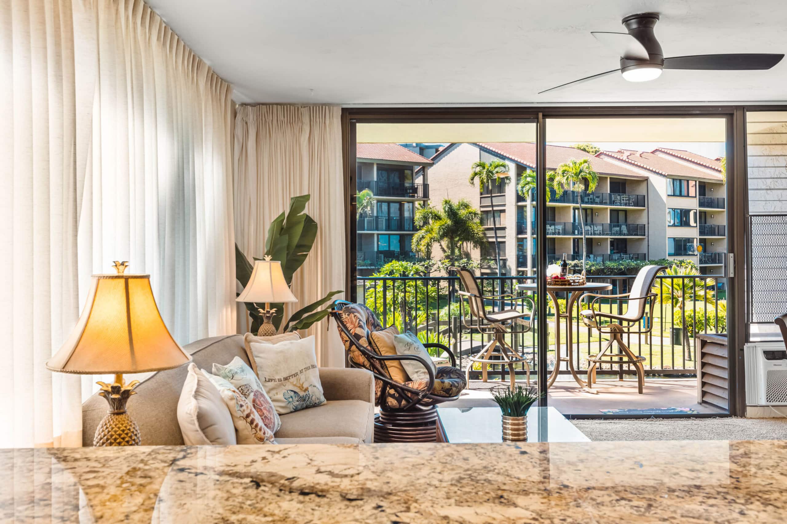 Condo in Lahaina · ★5.0 · 1 bedroom · 2 beds · 1 private bath - Image 10
