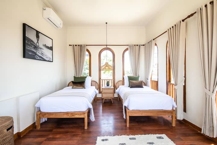 საძინებელი 4