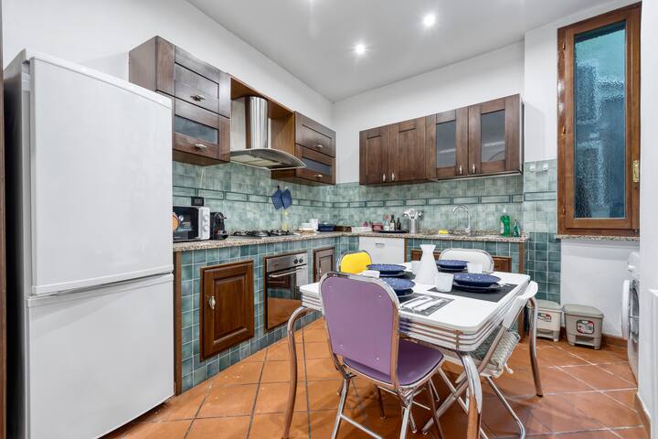 Fine Arts Apartment x5 gallery image 3