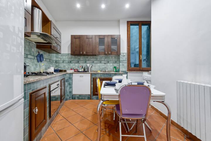 Fine Arts Apartment x5 gallery image 4