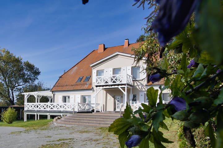 Gutshaus Silvitz Fewo 01: Terrasse,sauna,schwimmba - Putbus