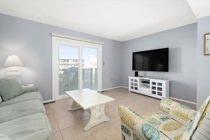 Two Bedroom Waterfront Townhome With A Boat Slip - Ocean City, MD