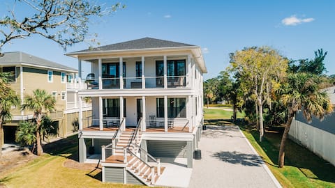 5bd/5ba-Golf course views,4 large patios, firepit!