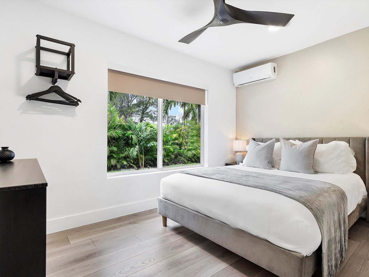 Chambre #4- 1 lit Queen Size