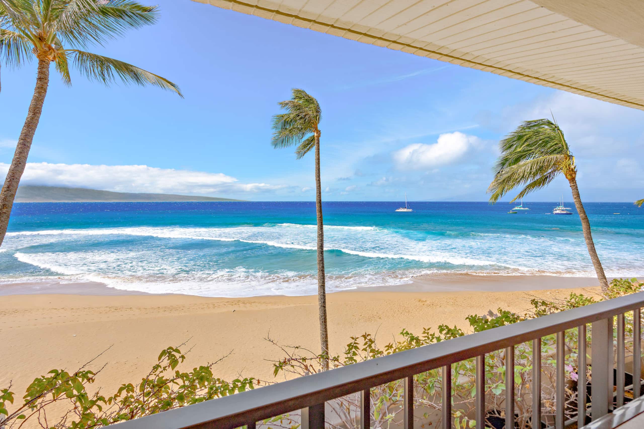 Condo in Lahaina · ★5.0 · 2 bedrooms · 3 beds · 2 baths - Image 3