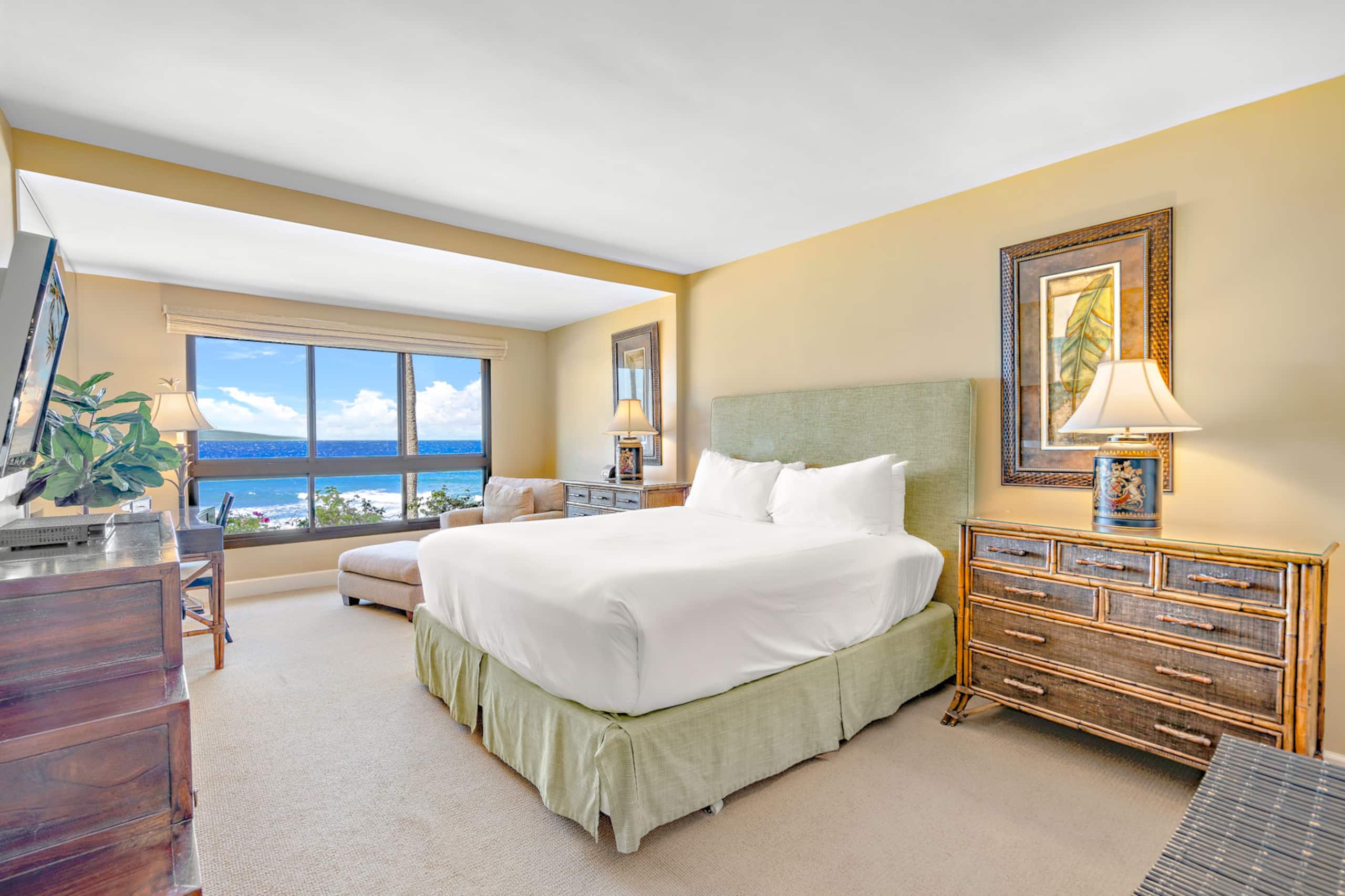 Condo in Lahaina · ★5.0 · 2 bedrooms · 3 beds · 2 baths - Image 15