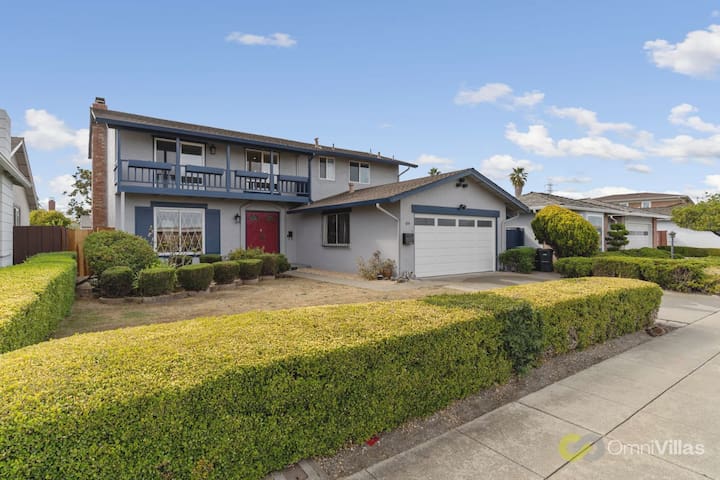 Spacious 3BR Home with Bay Views in Foster City