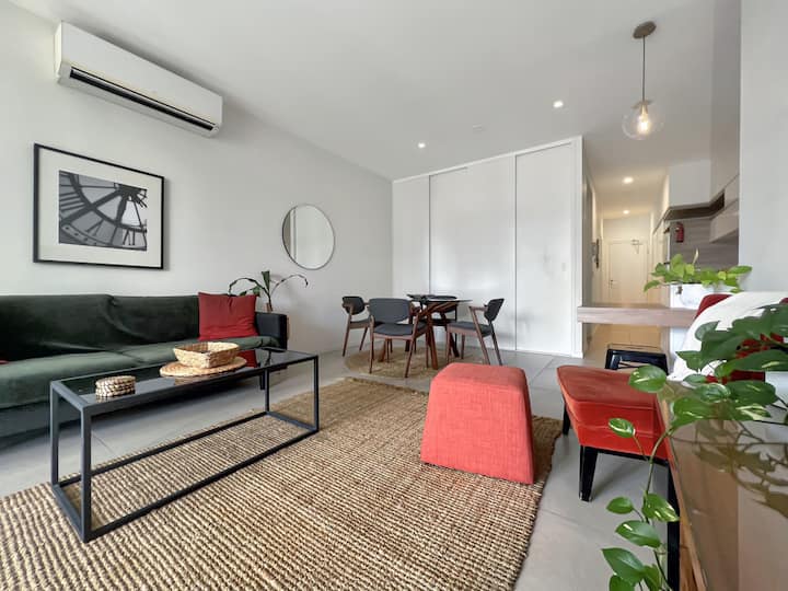 Heart Of South Bris With Bbq, Parking And Pool - 밀턴