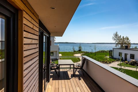 Hangar 19 luxury apartment with sauna, fireplace and lake