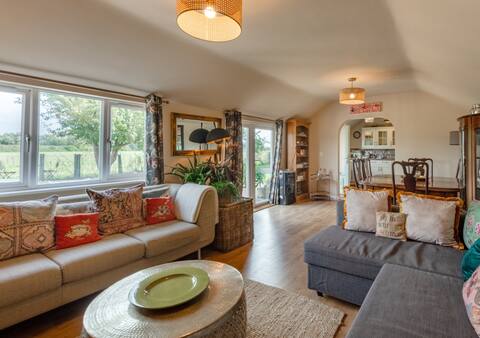 Blossom Cottage
