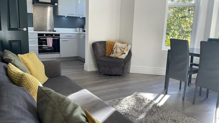 พื้นที่นั่งเล่น